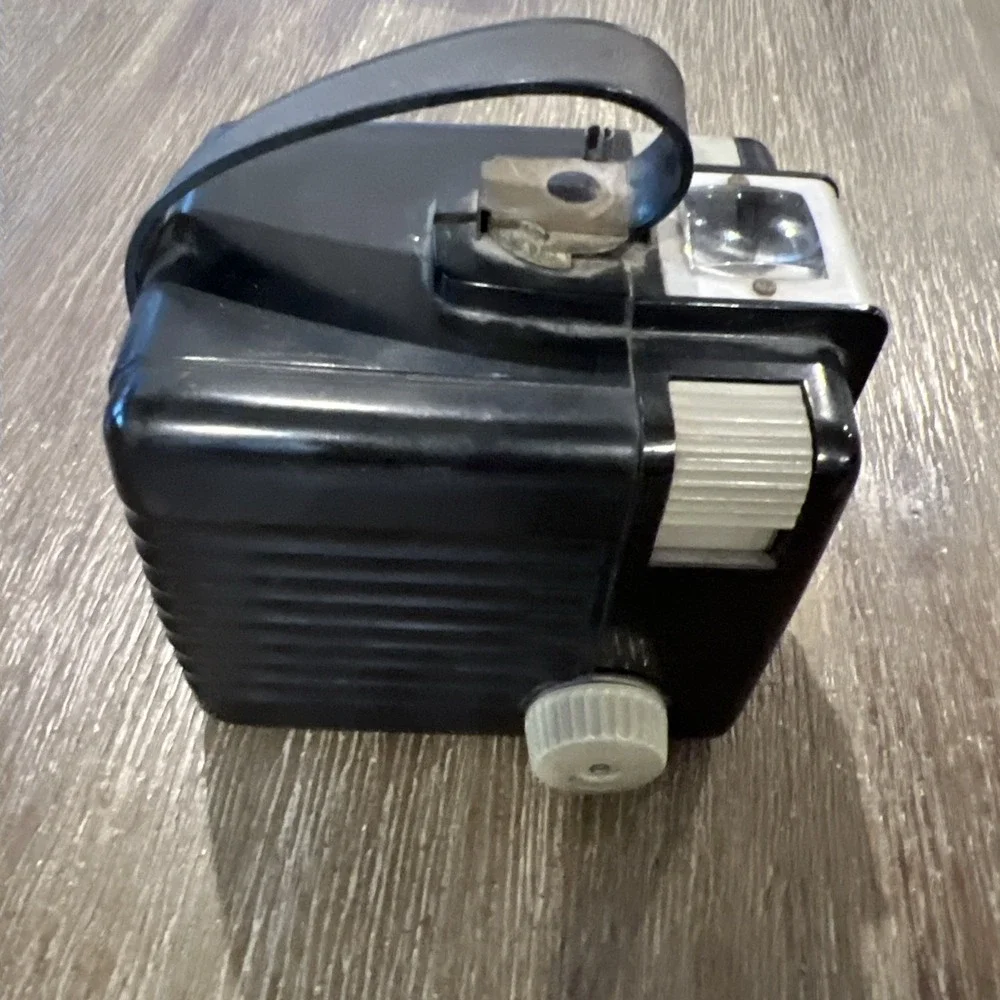 Vintage KODAK Brownie Hawkeye Camera FLASH Model Film Retro Photography
